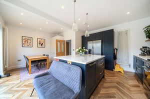 Kitchen diner angle 3- click for photo gallery